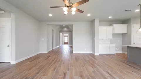 2413 Seth Dr, Midlothian, TX 76065 photo 10