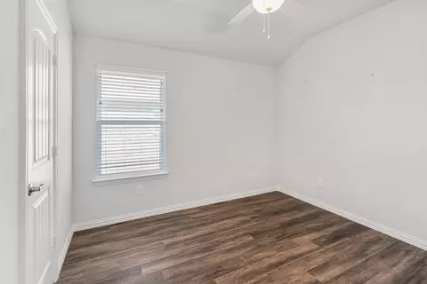 104 Springleaf Ln, Mabank, TX 75147 photo 17