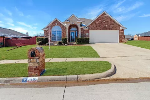 7109 Herman Jared Dr, North Richland Hills, TX 76182