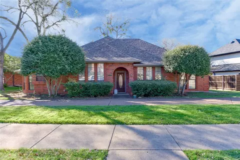 731 Meadowlark Ln, Coppell, TX 75019