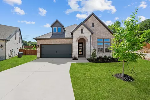 6240 Escarpment Dr, Fort Worth, TX 76112