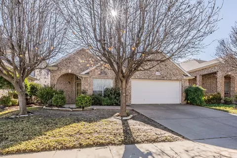 1014 Shortleaf Pine Dr, Arlington, TX 76012