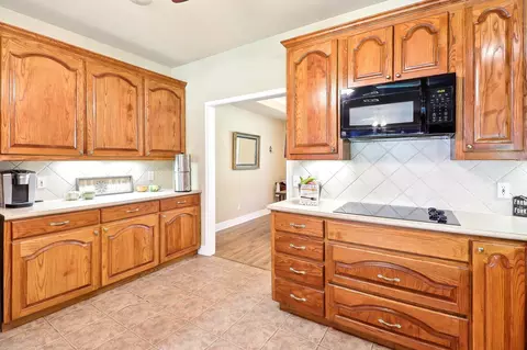 Kitchen - 8780 Fm 316, Eustace, TX 75124 photo 2 of 4