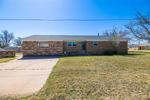1107 N 16th St, Haskell, TX 79521