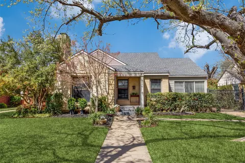2241 W Colorado Blvd, Dallas, TX 75211