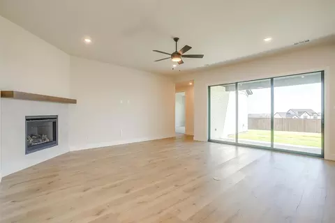 865 Feathergrass Ct, Haslet, TX 76052 photo 18