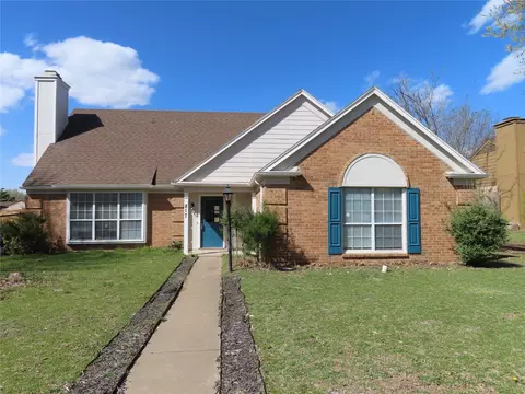 817 Priscilla Ln, Desoto, TX 75115