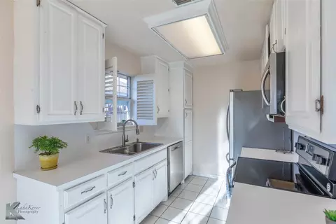 Kitchen - 3941 Purdue Ln, Abilene, TX 79602 photo 1 of 2