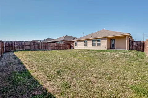 Exterior - 101 Samuel St, Denton, TX 76207 photo 3 of 5