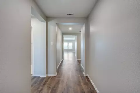 Entry Way - 101 Samuel St, Denton, TX 76207 photo 1 of 2