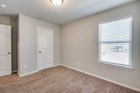 Bedroom - 101 Samuel St, Denton, TX 76207 photo 3 of 9