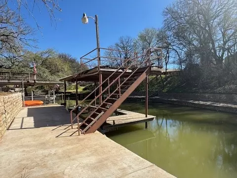 509 Casas Del Norte Ct, Granbury, TX 76049