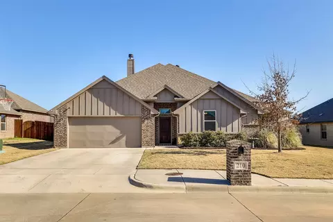 210 Bayless Ave, Godley, TX 76044