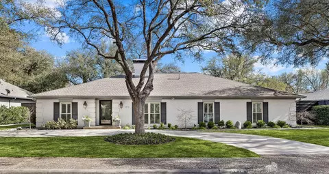 3816 N Versailles Ave, Dallas, TX 75209