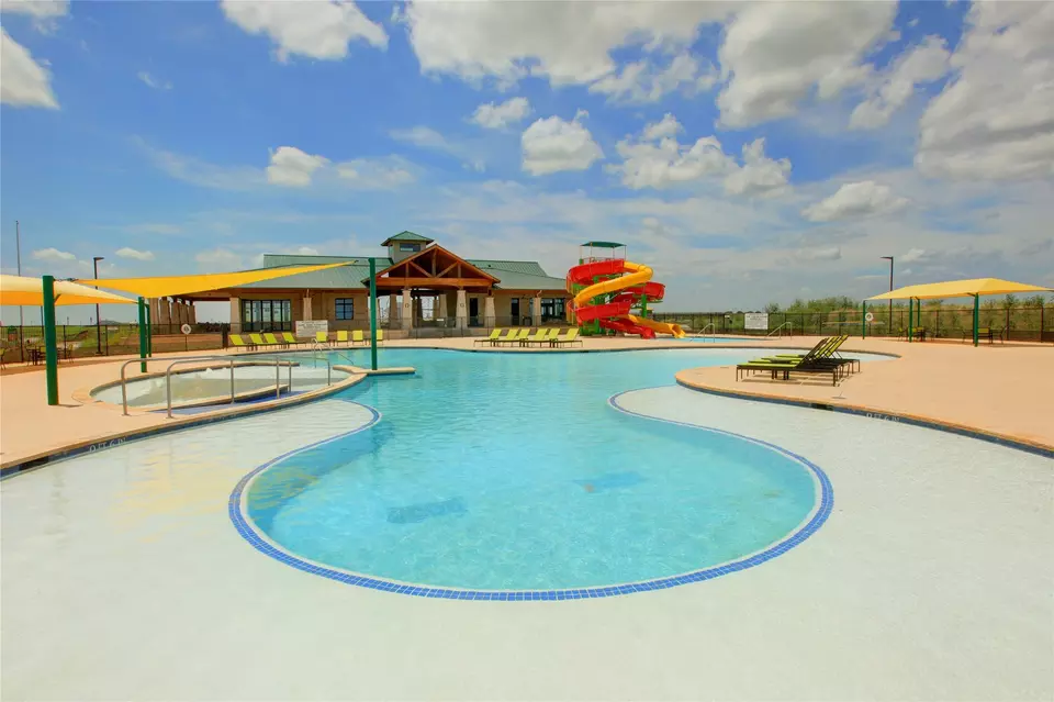 Exterior - 16704 Nicole Dr, Celina, TX 75009 photo 15 of 21
