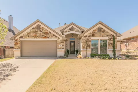7208 Tour Trl, Benbrook, TX 76126
