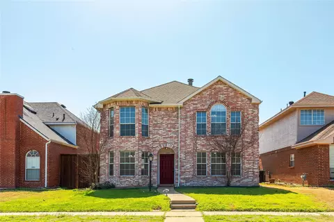 1368 Creekview Dr, Lewisville, TX 75067