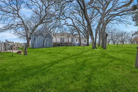 Exterior - 1449 E Fm 4, Cleburne, TX 76031 photo 6 of 10