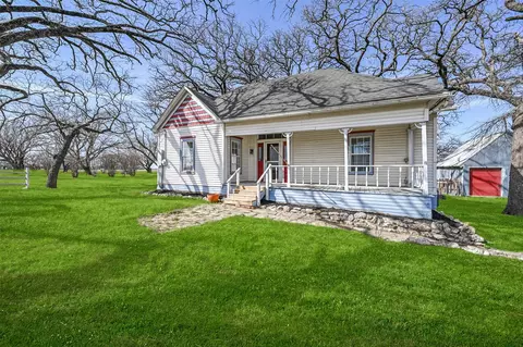 Exterior - 1449 E Fm 4, Cleburne, TX 76031 photo 8 of 10