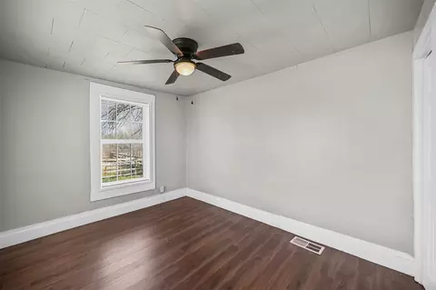 Bedroom - 1449 E Fm 4, Cleburne, TX 76031 photo 4 of 4