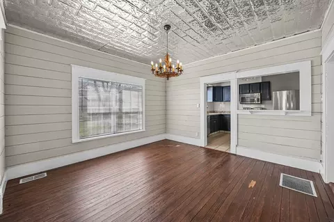 Dining - 1449 E Fm 4, Cleburne, TX 76031 photo 1 of 1