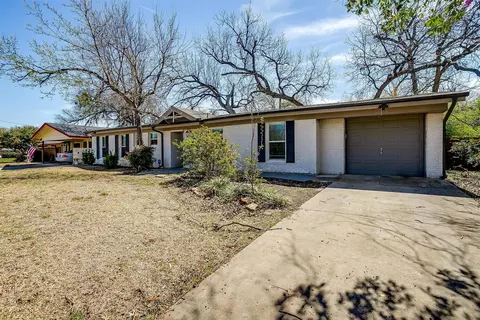 6714 Sue Dr, Richland Hills, TX 76118