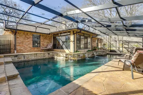 941 Glen Oak Dr, Burleson, TX 76028