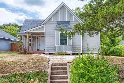 414 E Shepherd St, Denison, TX 75021 photo 2
