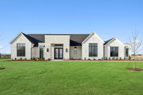1376 Streetman Rd, Royse City, TX 75189
