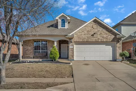 2509 Priscella Dr, Fort Worth, TX 76131