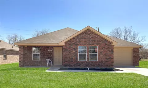 1202 SE 16th St, Mineral Wells, TX 76067