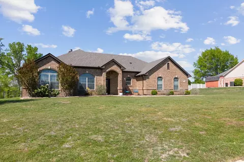 1121 Mount Ln, Rhome, TX 76078