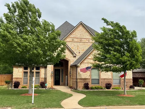 1106 Delaware Dr, Mansfield, TX 76063