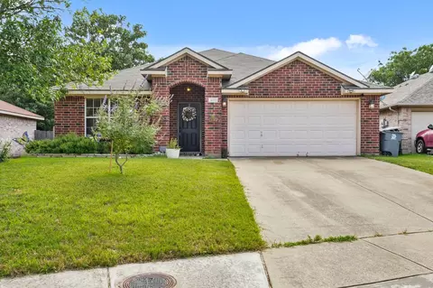 5045 E Rim Rd, Dallas, TX 75211