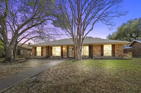 1410 Forestglen Dr, Lewisville, TX 75067