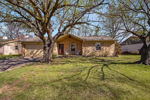 744 Meadowlark Cir, Crowley, TX 76036