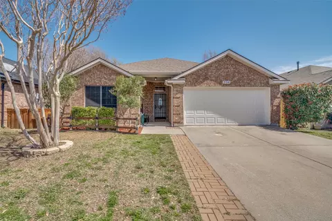 206 Charleston Dr, Wylie, TX 75098