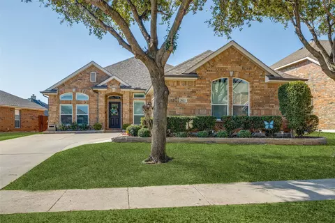 5823 Prairie View Ct, Grand Prairie, TX 75052