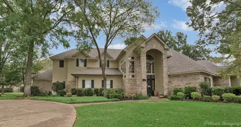 765 Southern Trace Pkwy, Shreveport, LA 71106