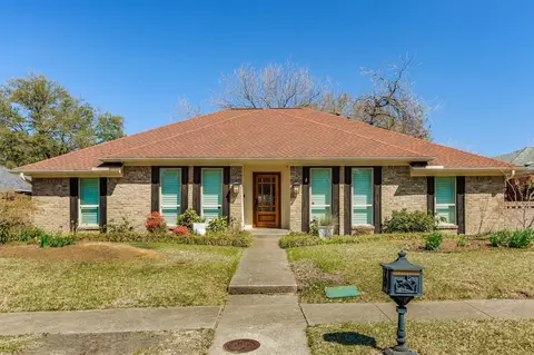 10205 Cimmaron Trl, Dallas, TX 75243