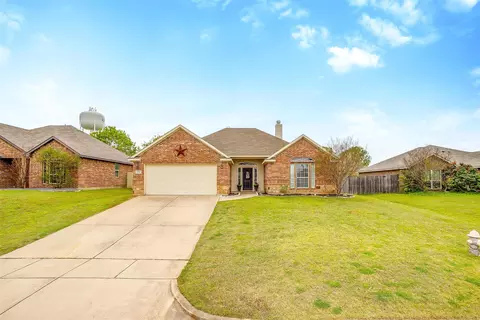 1010 Jenny Dr, Cleburne, TX 76031