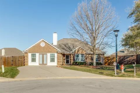 804 Meadowview Ct, Aubrey, TX 76227