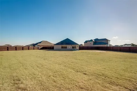 2108 Foxglove Ct, Forney, TX 75126