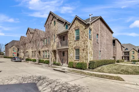 4412 Riverview Dr, Carrollton, TX 75010