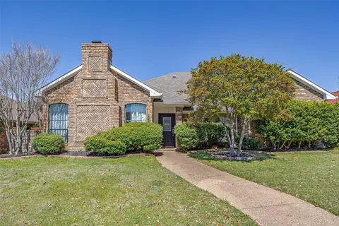 10127 Cimmaron Trl, Dallas, TX 75243