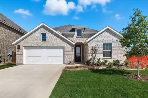 817 Alderwood Dr, Red Oak, TX 75154