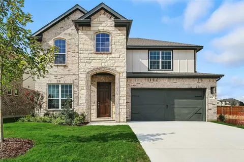 924 Schuberts Rd, Fort Worth, TX 76247