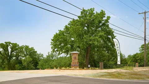 8016 Alegre Ct, Azle, TX 76020