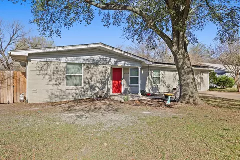 4805 Grove St, North Richland Hills, TX 76180