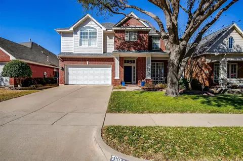 4263 Lake Villas Dr, Fort Worth, TX 76137